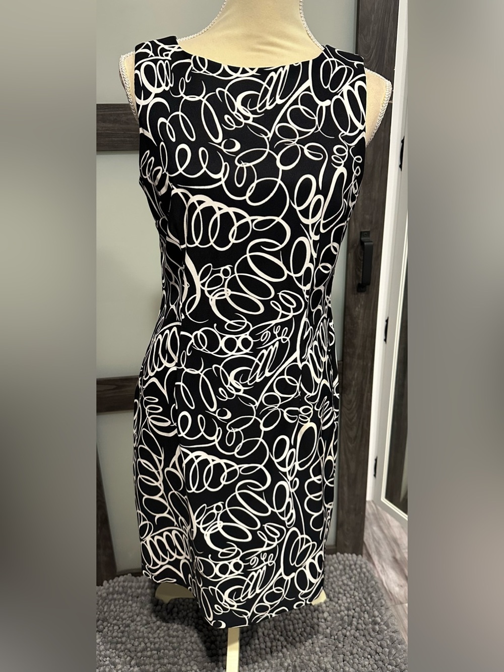AB Studio Women's Black White Sleeveless Dress Size 10 Abstract Scribble Print